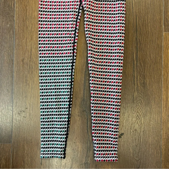 2PC Fabletics Camryn Houndstooth Seamless Bra and leggings SZ SM - Picture 3 of 5